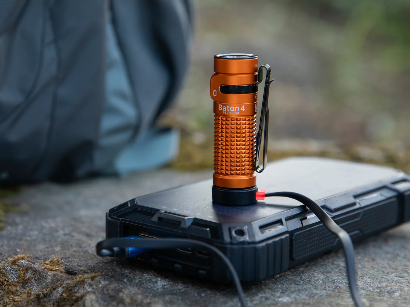Olight Baton 4 Orange - Image 7