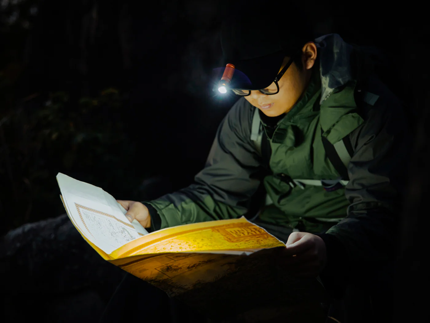 Olight Baton 4 Orange - Image 9